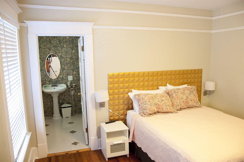 The Mansion House Inn St. Petersburg Eksteriør bilde